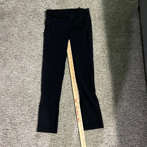 Lululemon Black Cropped Leggings with Small Hole Size 2 - Picture 1 of 7